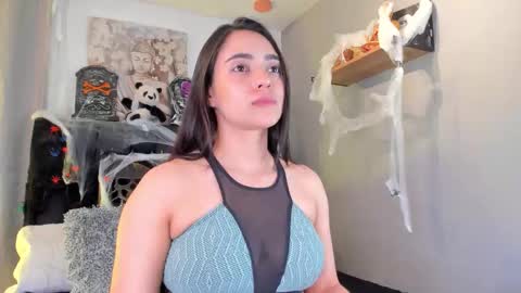 miavelvet1 online show from 10/30/25, 04:36