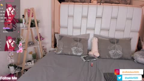 Mia Villalobos online show from 01/22/25, 12:17