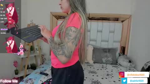 Mia Villalobos online show from 03/03/25, 09:33