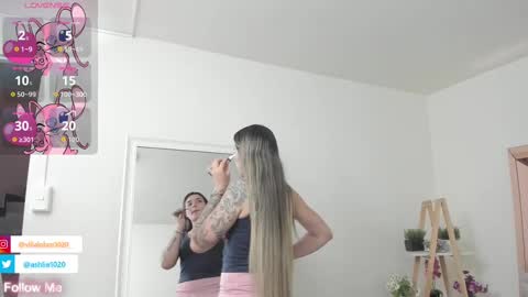 Mia Villalobos online show from 09/17/25, 01:35