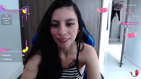 Snapshot of micaela_21_ chatting on 09/11/25, 05:57 Micaela online show from 09/11/25, 05:57