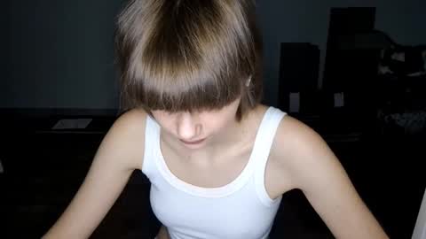 Luna online show from 11/18/25, 04:55