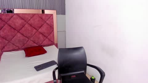 MICHAEL online show from 09/10/25, 07:36