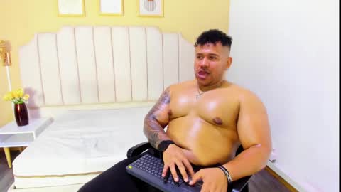 MICHAEL online show from 10/06/25, 08:06