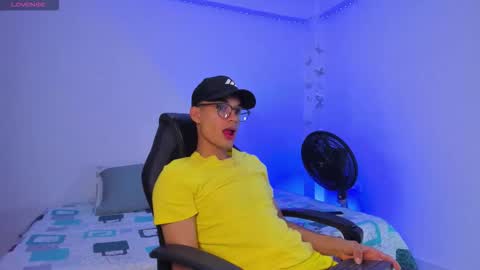 Snapshot of michael_jordan_xxx chatting on 10/23/25, 03:06 JORDAN online show from 10/23/25, 03:06