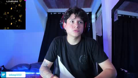 michael independent model  online show from 01/08/25, 12:38