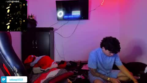 michael independent model  online show from 01/10/25, 07:14