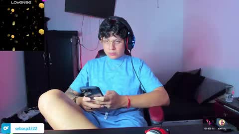 michael independent model  online show from 01/21/25, 12:36