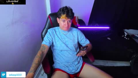 michael independent model  online show from 10/09/25, 01:36