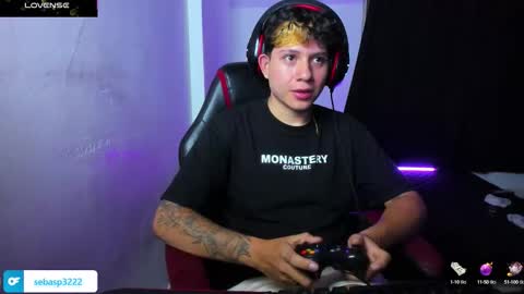 michael independent model  online show from 10/10/25, 01:37