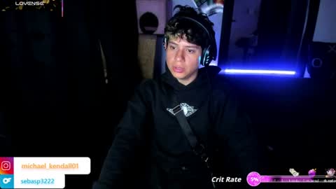 Snapshot of michael_kendall0 chatting on 06/13/26, 01:09 michael independent model online show from 06/13/26, 01:09