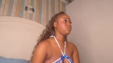 Snapshot of michaelacox chatting on 06/22/26, 07:44 Michel online show from 06/22/26, 07:44