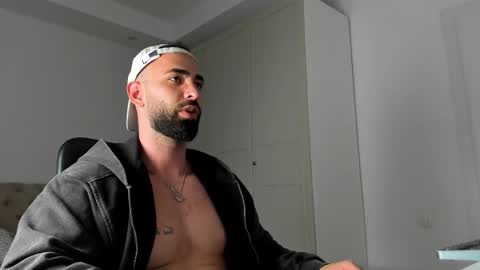 MichaelEvansx online show from 04/07/26, 09:37