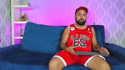 Snapshot of michaell_twink chatting on 12/29/24, 01:24 Michaell online show from 12/29/24, 01:24