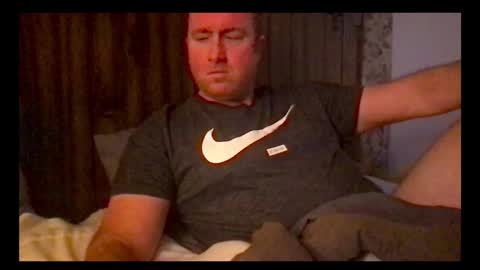 Snapshot of michaelt483 chatting on 12/02/24, 03:03 michaelt483 online show from 12/02/24, 03:03