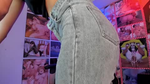 michel_lopez18 online show from 01/25/25, 11:02