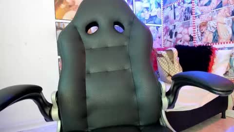 michel_lopez18 online show from 03/05/25, 10:44