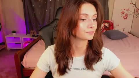 Snapshot of michel_momsen chatting on 07/14/26, 12:11 Michel online show from 07/14/26, 12:11