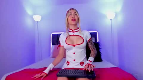 Michelle online show from 01/05/25, 01:04