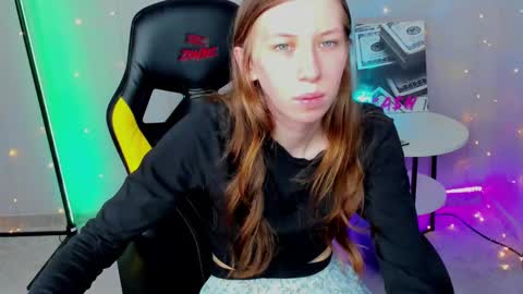 michele_mack online show from 01/27/25, 09:02