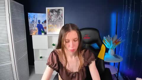 michele_mack online show from 03/10/25, 05:54