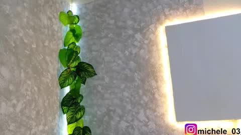 melannie   follow my new page online show from 11/25/25, 11:38