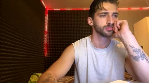 michelemagnetico online show from 11/30/25, 10:14