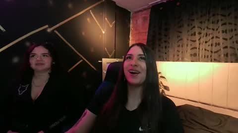 Snapshot of michell_h chatting on 06/10/26, 08:35 Nani online show from 06/10/26, 08:35