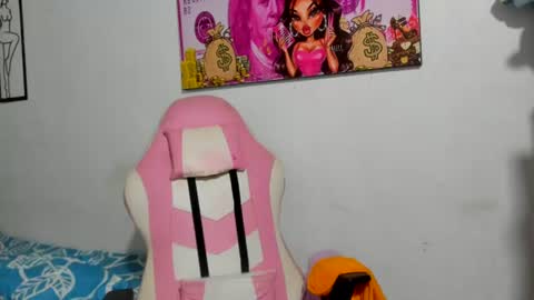 Snapshot of michell_smiths chatting on 07/19/26, 05:55 michell_smiths online show from 07/19/26, 05:55