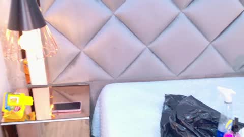 michell_starrr online show from 05/26/26, 03:02