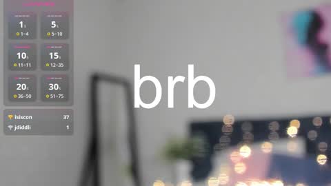 Snapshot of michelle_blond chatting on 01/17/25, 10:44 michelle_blond online show from 01/17/25, 10:44