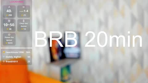 Snapshot of michelle_blond chatting on 02/04/25, 10:00 michelle_blond online show from 02/04/25, 10:00