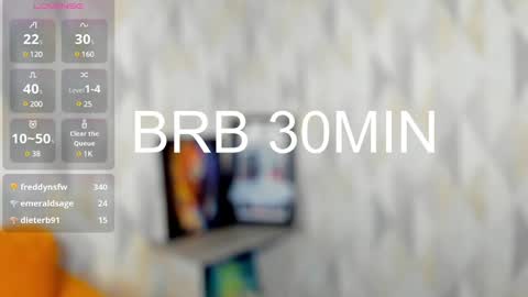 Snapshot of michelle_blond chatting on 02/10/25, 10:09 michelle_blond online show from 02/10/25, 10:09