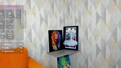 Snapshot of michelle_blond chatting on 02/25/25, 11:08 michelle_blond online show from 02/25/25, 11:08