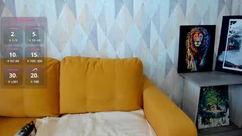 Snapshot of michelle_blond chatting on 02/28/25, 08:20 michelle_blond online show from 02/28/25, 08:20