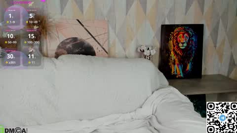 Snapshot of michelle_blond chatting on 09/10/25, 08:14 michelle_blond online show from 09/10/25, 08:14