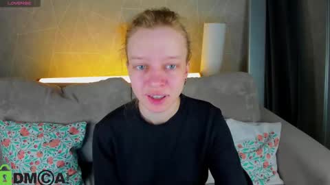 michelle_blond online show from 03/01/26, 08:38