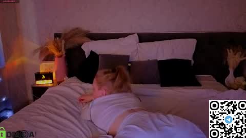 michelle_blond online show from 04/28/26, 02:38