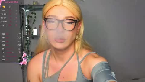 michelle_jacksonn online show from 09/16/25, 05:36