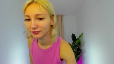 Dilana online show from 03/07/25, 12:23