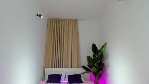 Dilana online show from 03/12/25, 12:15