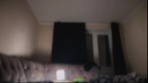 Snapshot of michelle_mir chatting on 03/05/25, 01:10 Michelle online show from 03/05/25, 01:10