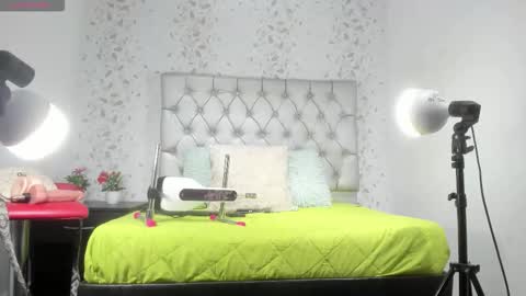 michelle perla online show from 10/27/25, 06:56