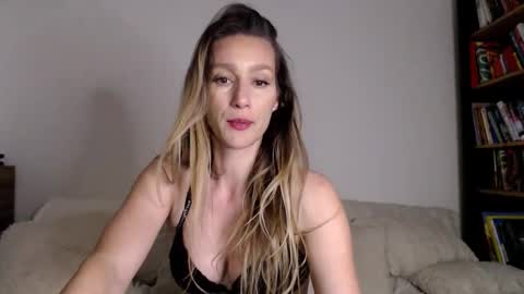 MichelleBele online show from 06/04/26, 08:26