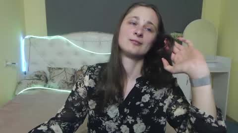 Snapshot of michellee11 chatting on 05/05/26, 11:40 Michel online show from 05/05/26, 11:40
