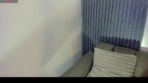 Michelle Foxx online show from 05/01/26, 03:16