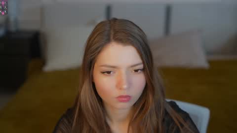 Snapshot of michelleinlove4u chatting on 02/03/25, 12:36 Michelle online show from 02/03/25, 12:36