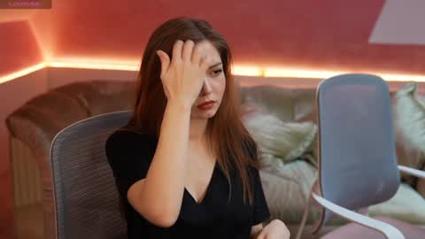 Snapshot of michelleinlove4u chatting on 02/04/25, 12:00 Michelle online show from 02/04/25, 12:00