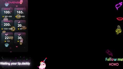 Snapshot of michellevanss22 chatting on 11/06/25, 02:45 online show from 11/06/25, 02:45