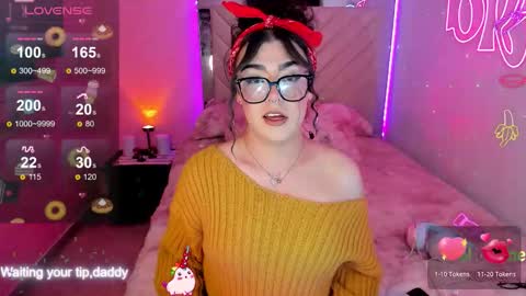Snapshot of michellevanss22 chatting on 03/26/26, 04:51 online show from 03/26/26, 04:51